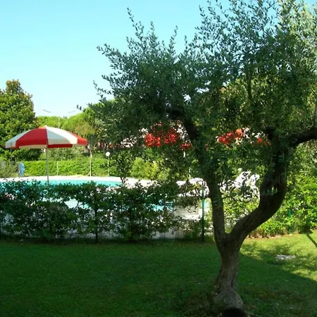 Apartman With Shared Pool For Eight Guests